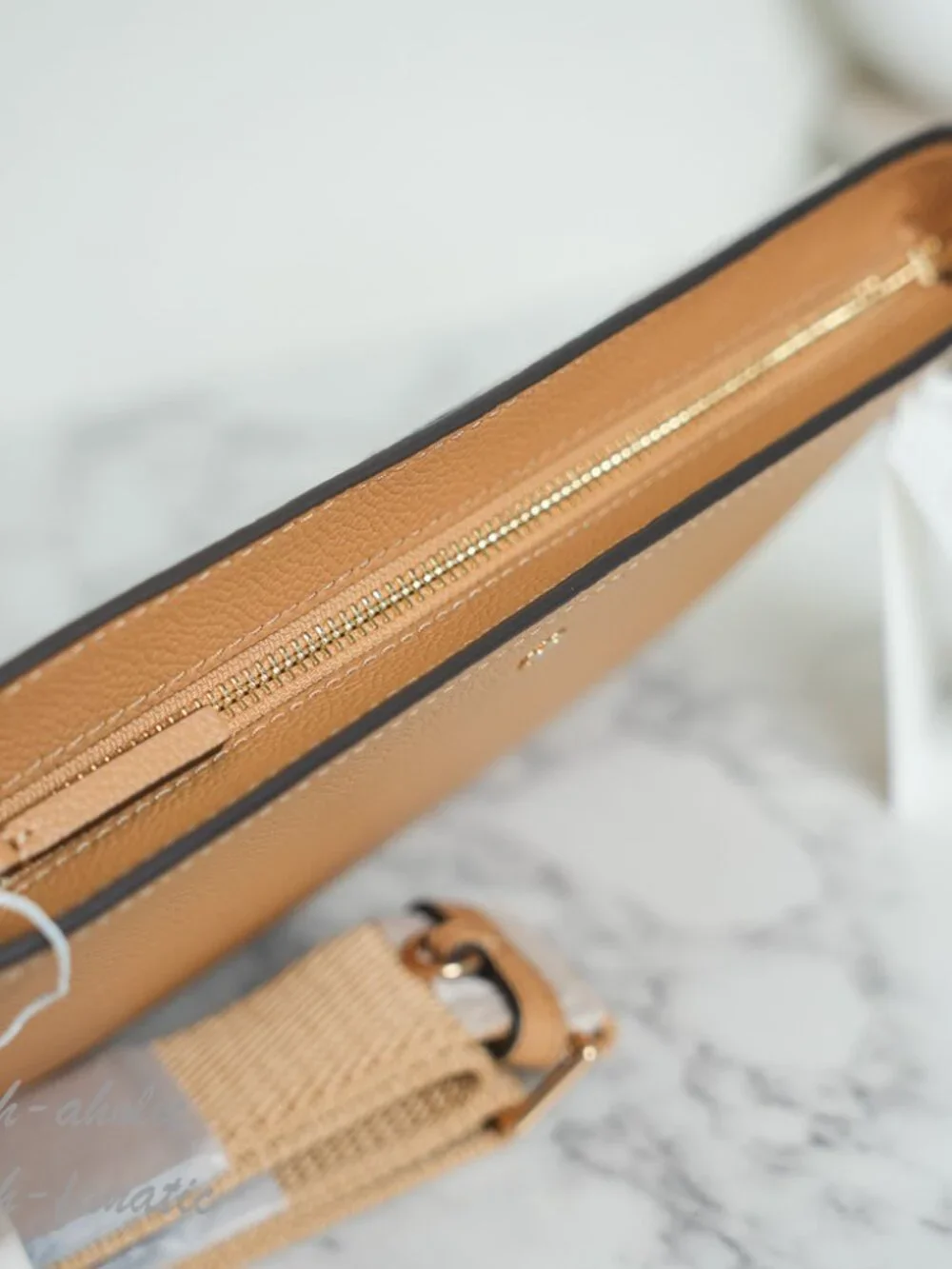 Tory Burch Blake Swingpack Leather Crossbody Messenger 176874 Warm Biscuit NWT
